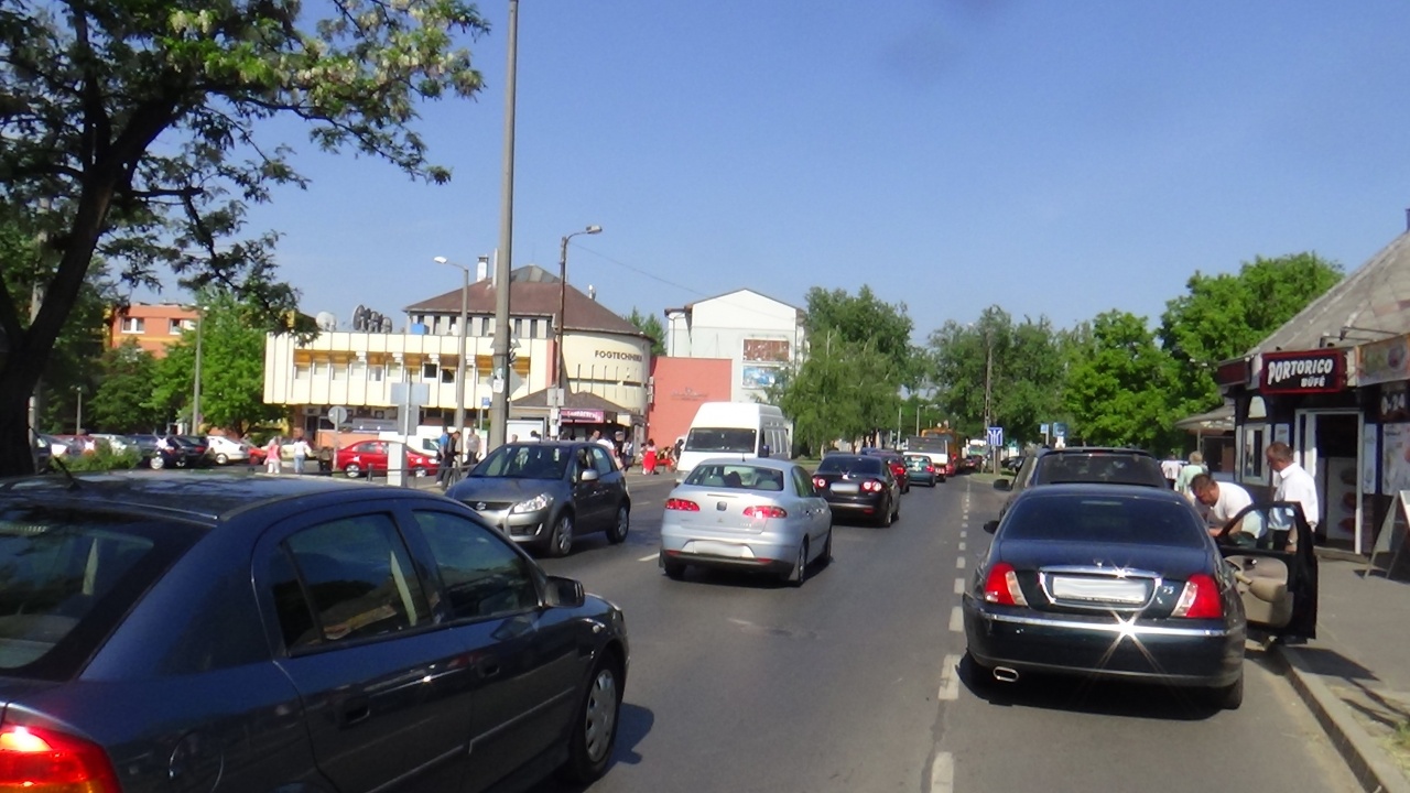 Karambol a kórháznál – Szerencsére nem volt szükség a közelben lévő segítségre