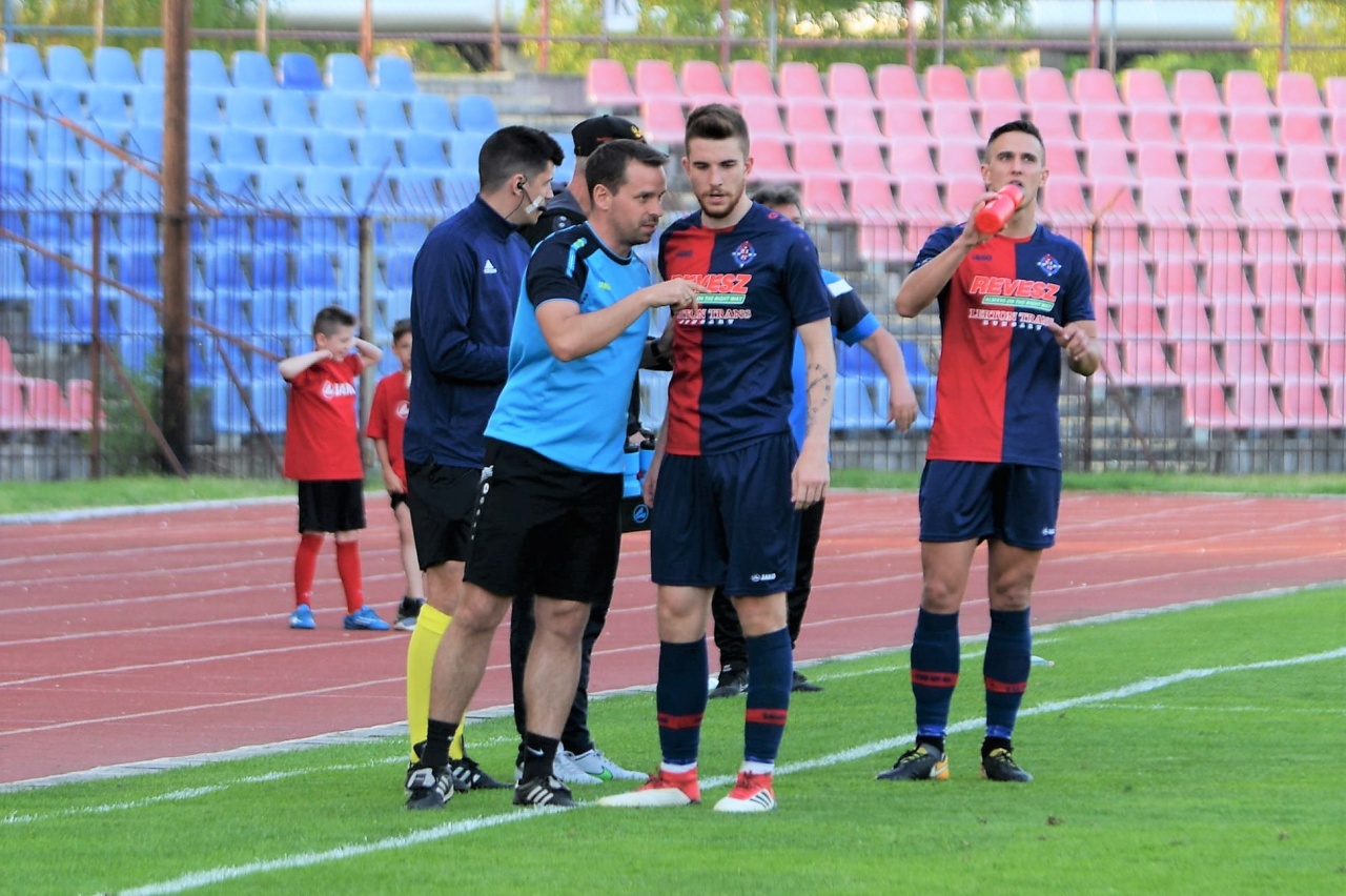 Túl az első edzéseken - Bozsik József készíti fel a Szparit a Cegléd ellen