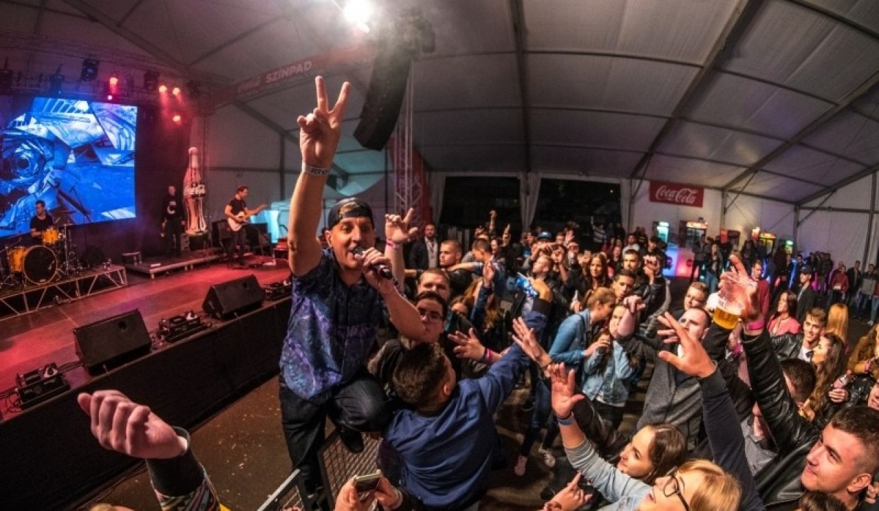 Elképesztő hangulatot csinált Metzker Viktória és a Hősök a FŐHE második napján