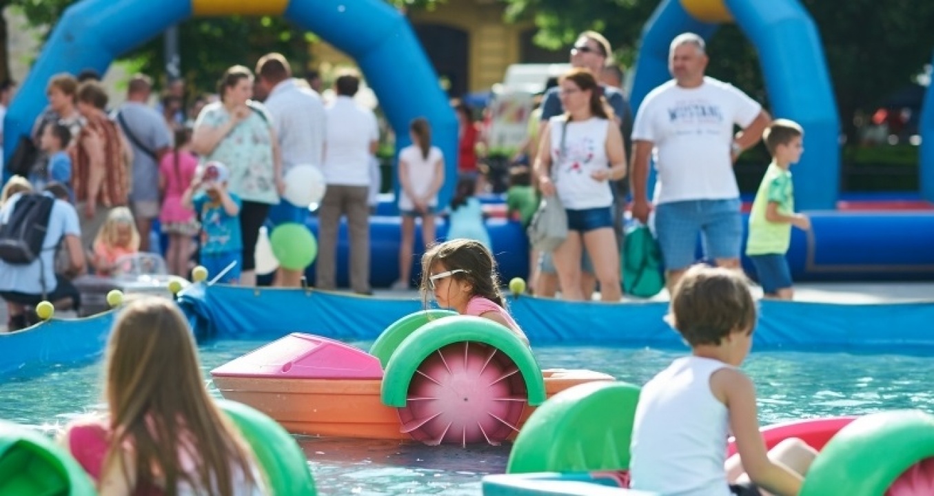 Idén is a cukorágyú volt a legkisebbek kedvence a Városi Gyermeknapon