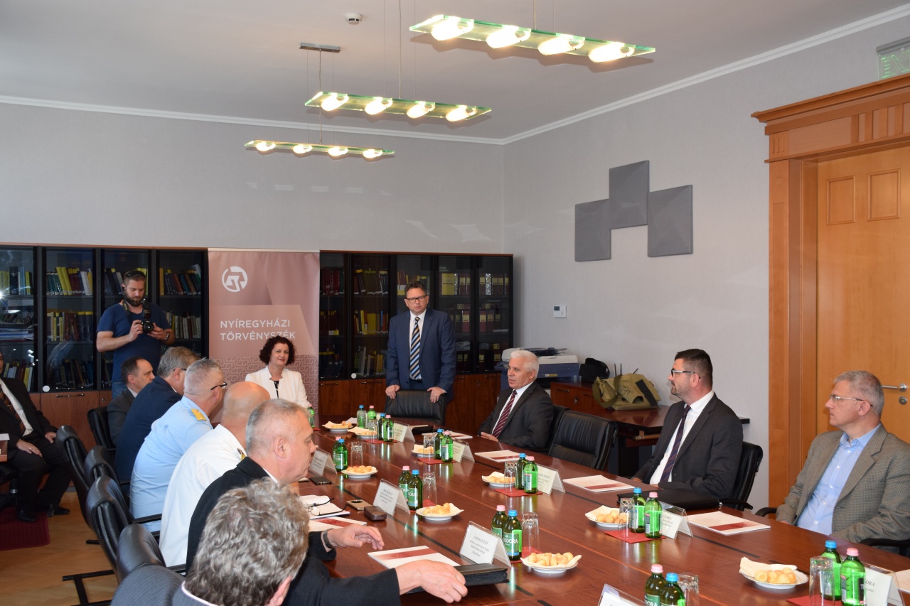 Társszervek képviselőit tájékoztatta a törvényszék