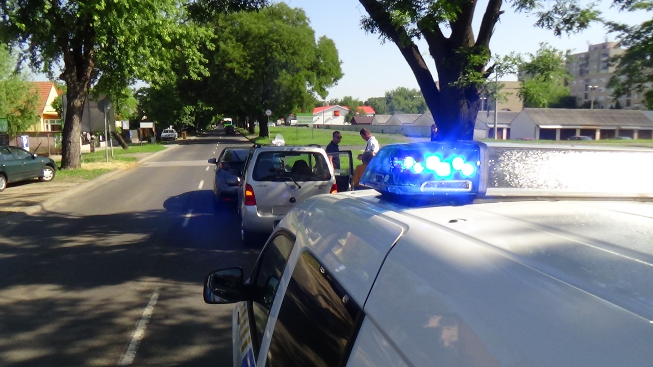 Baleset történt hétfő reggel a Család utcán