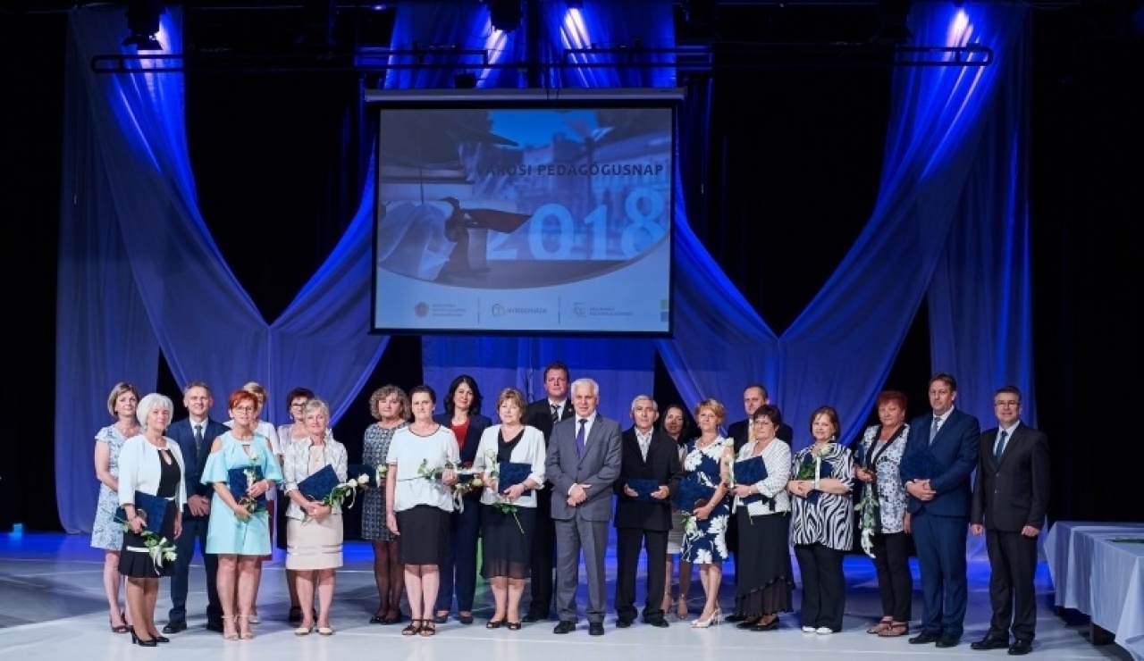 Kitüntetések a Városi Pedagógusnapi Ünnepségen