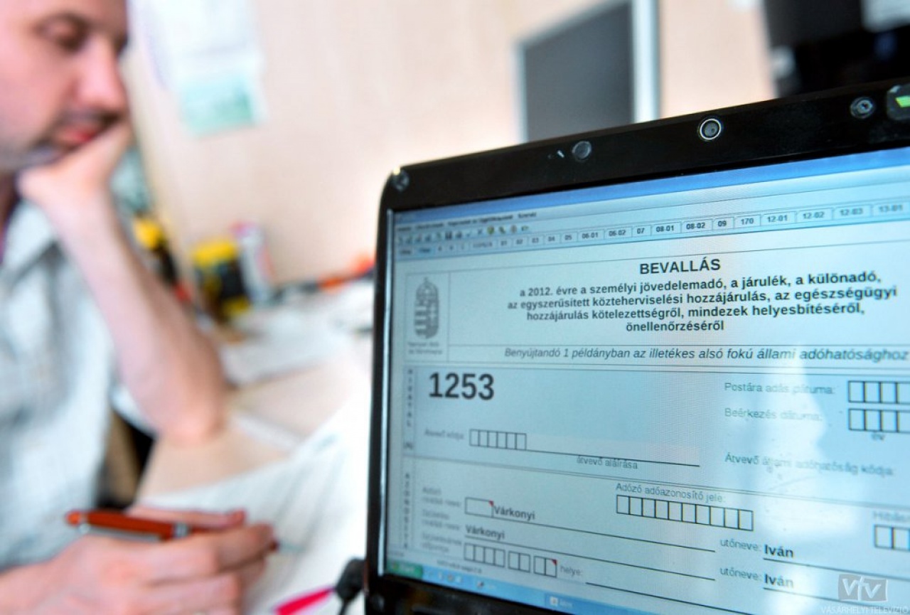 Szinte mindenben duplázott az e-szja – 3,3 milliószor keresték fel idén a felületet