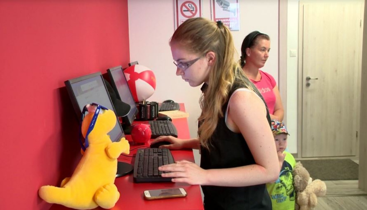 A munkajogász írásos szerződést javasol a diákoknak