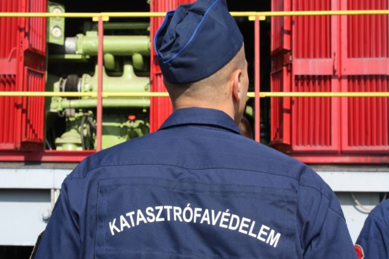 Munkagép vágott át egy gázvezetéket Nyíregyházán – 21 embert helyeztek biztonságba