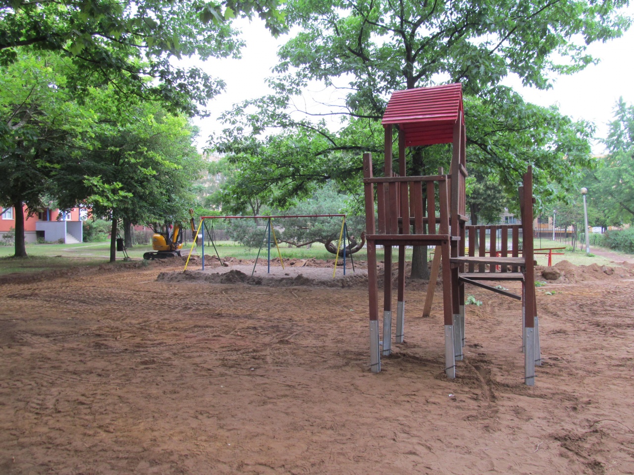 Újabb park és játszótér újul meg Nyíregyházán, ezúttal a Jósavárosban