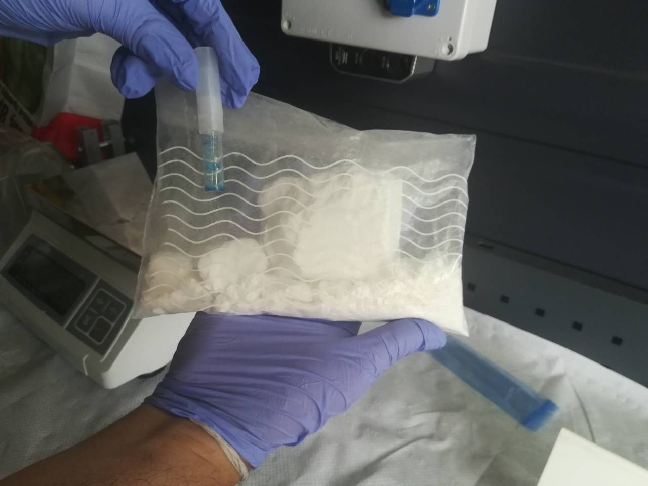 Elfogták a gyanúsítottat – Ülés alá rejtette a kábítószert