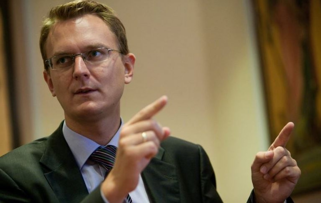 Rétvári Bence: egyre kevésbé megterhelőek a lakhatási költségek