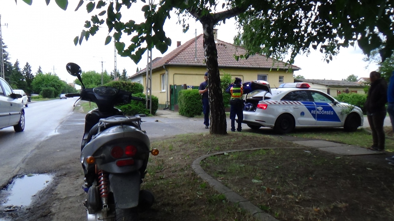 Kórházba szállították a Kótaji úton karambolozó motorost