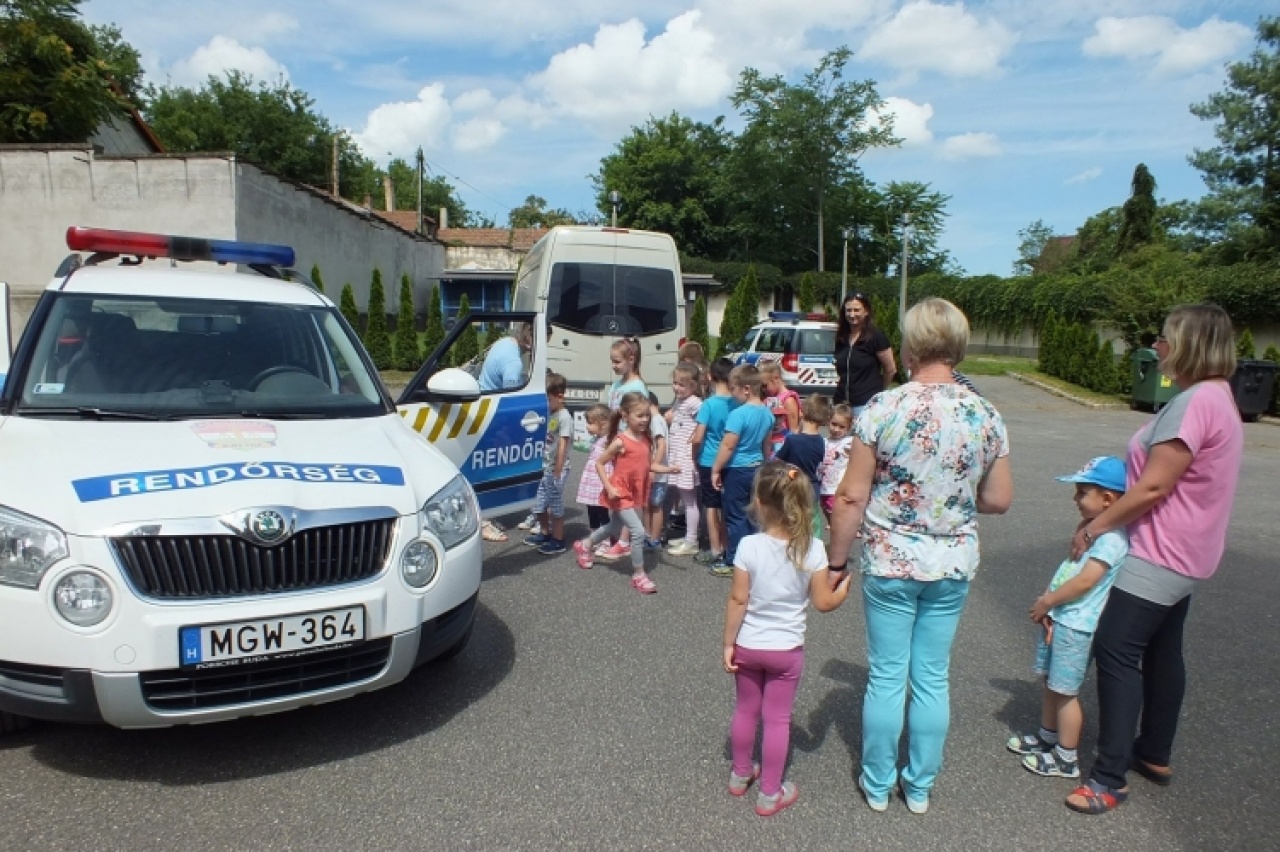 Óvodások látogattak el a Mátészalkai Rendőrkapitányságra