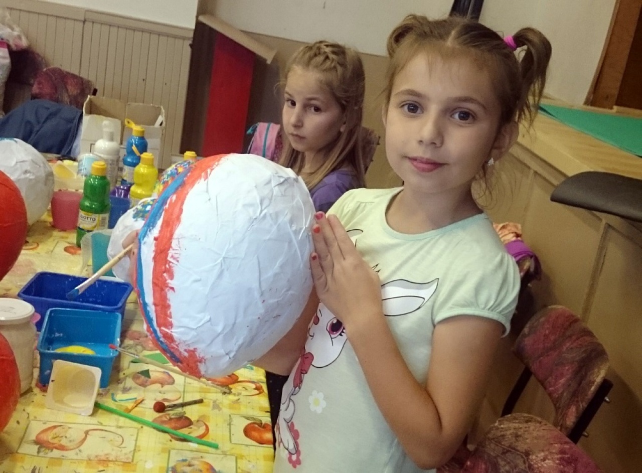 Ez aztán a tábor! – A kézművesség mellett ugrálóvár és kutyás bemutató várta a gyerekeket