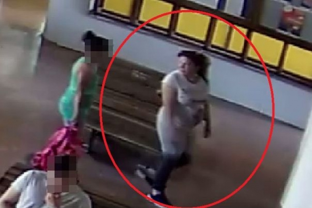 Szemtanúk segítségét kéri a rendőrség – Autóbusz-állomásról lopott pénztárcát