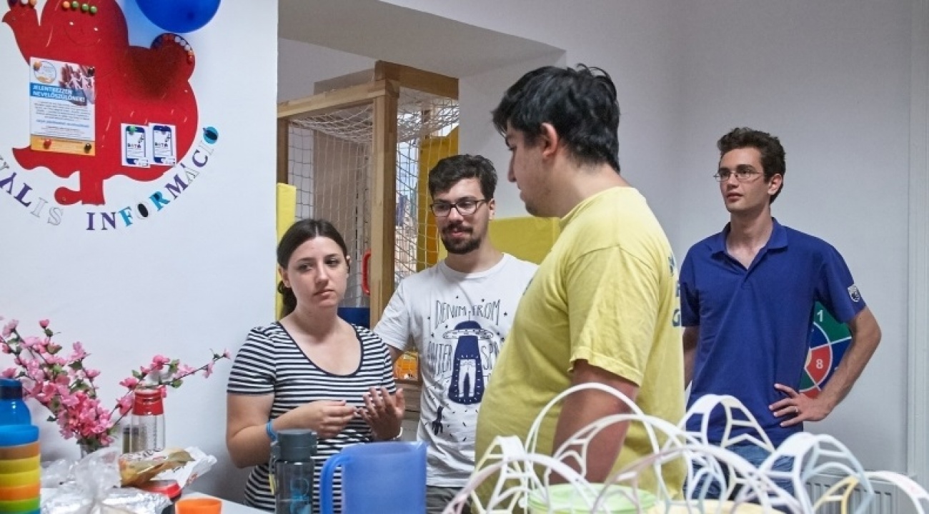 Közösségi szolgálat – Kulturális és egészségügyi területen is vállalhatnak munkát a diákok