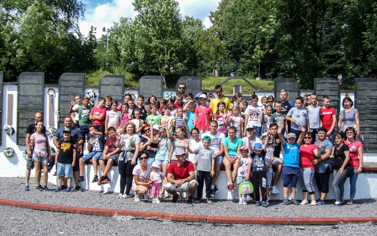 Uzsonna a Latorca partján – Ismét túrázott a Zöld Kerék Alapítvány