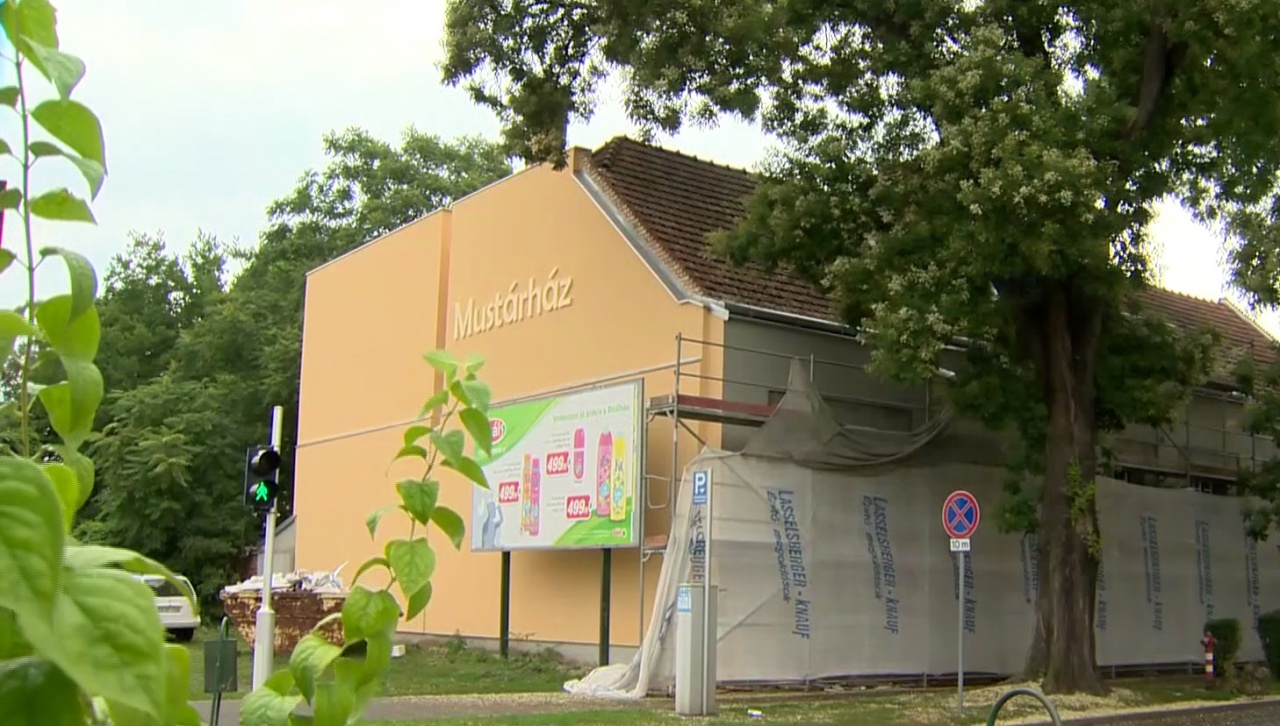 Megújul az ifjúság főhadiszállása – Kulisszatitkok a korszerűsödő Mustárházról