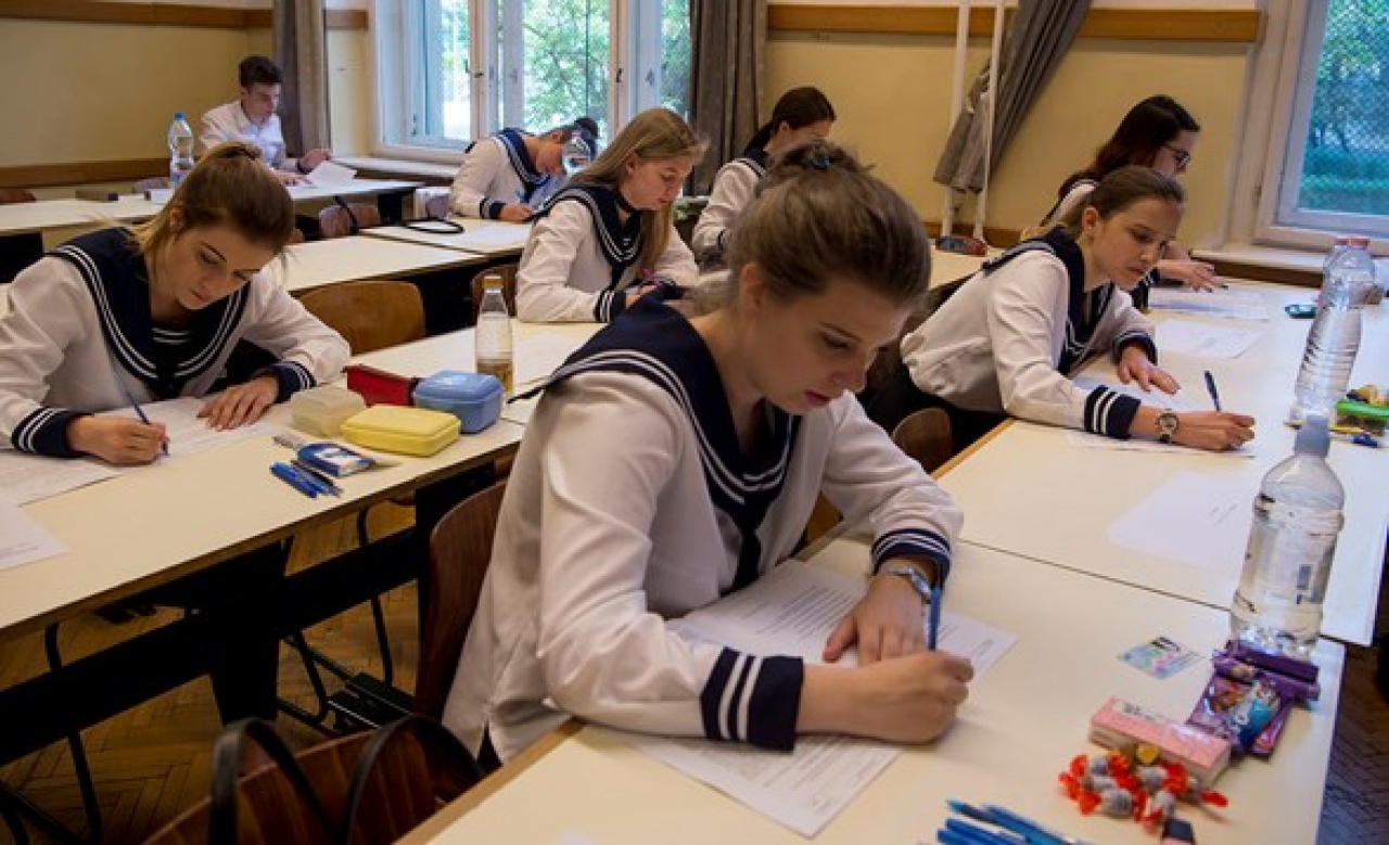 Meglepetés az érettségin: a kétszintű vizsgák bevezetése óta nem volt ilyen jó eredmény
