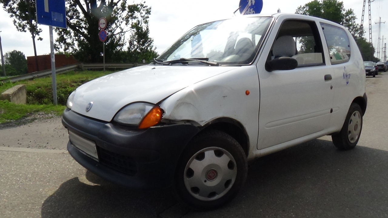 Baleset a piacnál – Ezért ne haladjunk a holttérben!