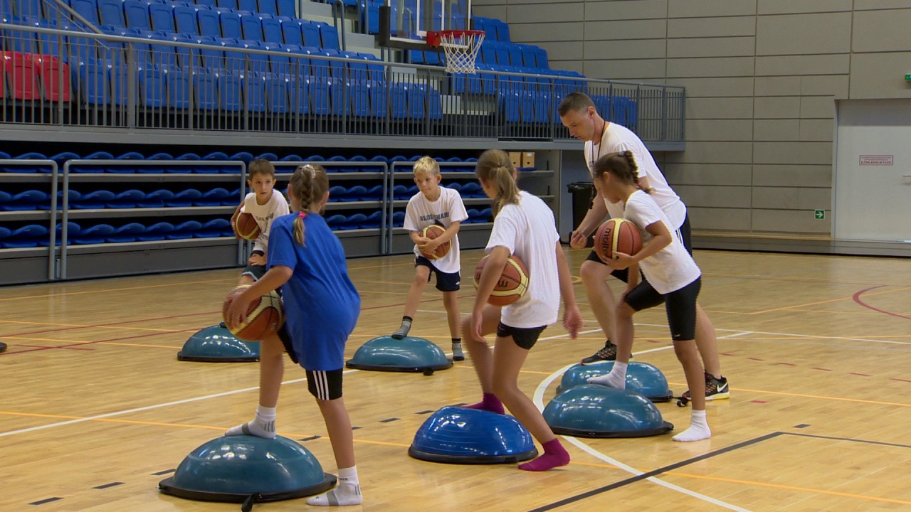 Táborban a kosarasok - a jövő héttől a Blue Sharks is elkezdi a munkát 