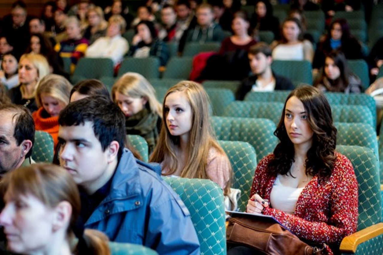 Még van esély – Pótfelvételivel bekerülhettek egyetemre, akár ingyen is!