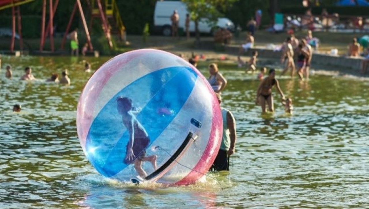 Sokakat vonzott a tó a hosszú hétvégén