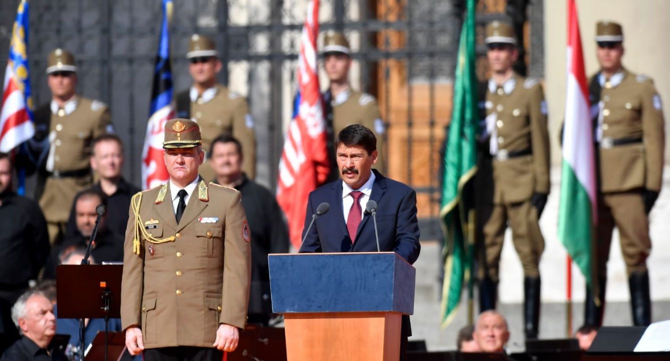 Augusztus 20. - Áder: Nincs módunk középszerűnek lenni