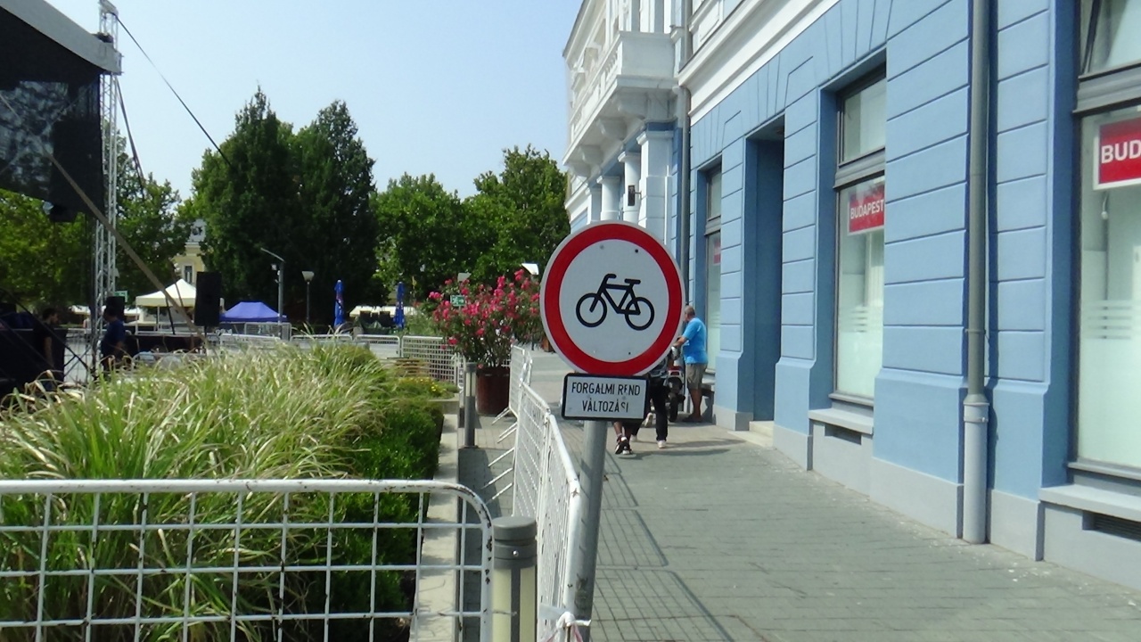 Szombaton éjfélig még ne érkezzen kerékpárral a Kossuth térre!