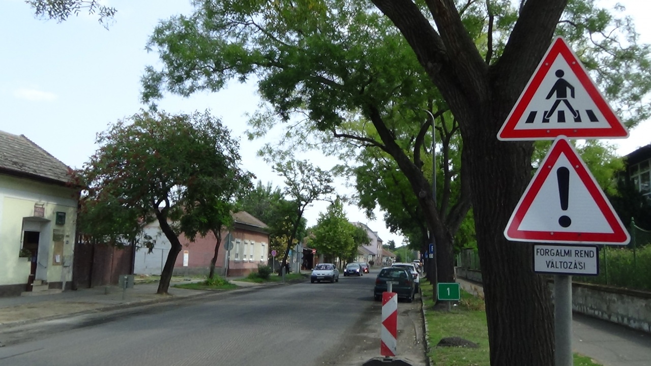 A Magyar Közút munkatársai folytatják a Bocskai utca felújítását