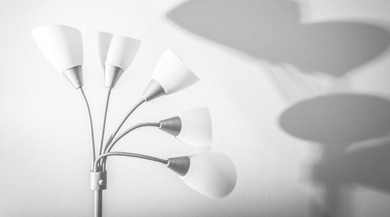 Szeptember 1-től az Európai Unióban betiltják a halogén izzókat