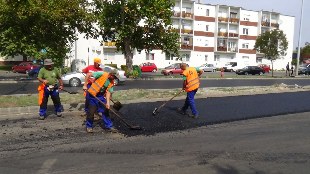 Tilos a megállás az Északi nagykörút páros oldalán – Fokozott figyelemmel közlekedjenek!