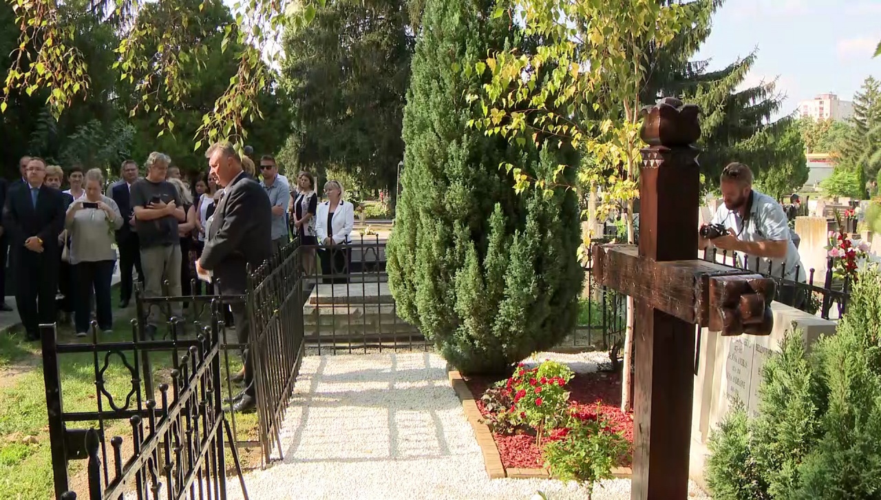 Dr. Jósa András halálának 100. évfordulóján koszorúztak Nyíregyházán