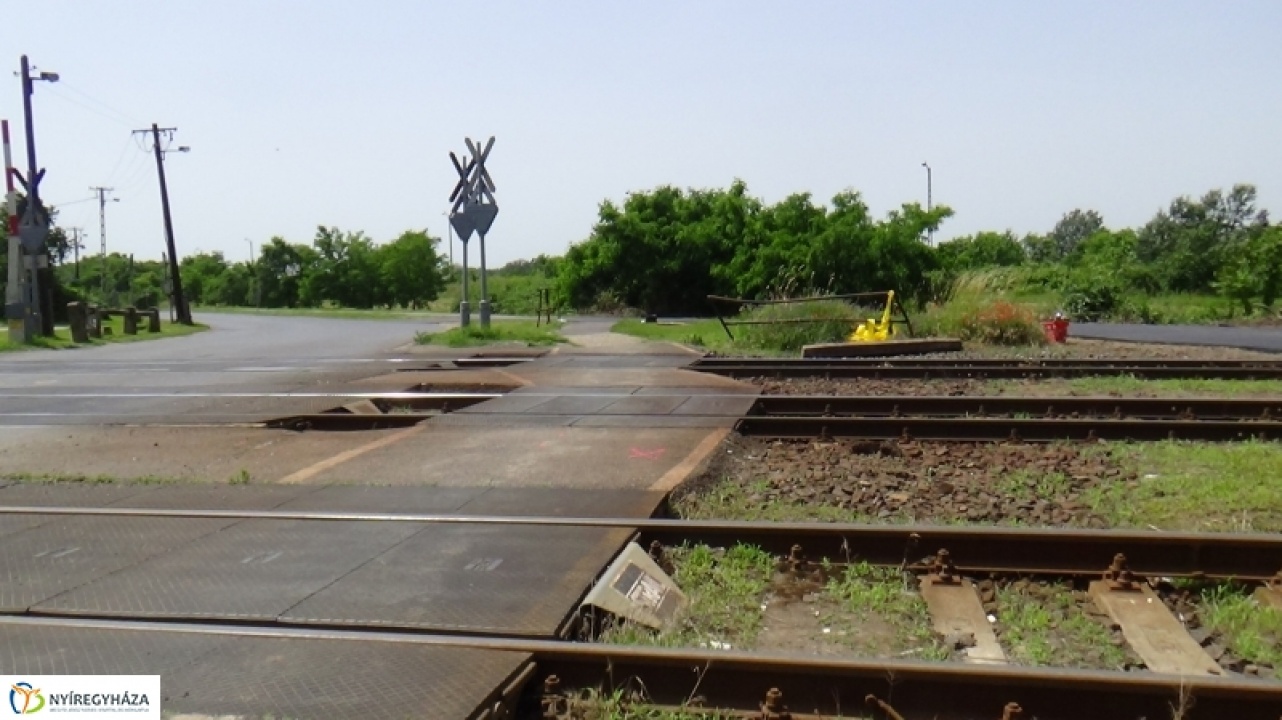 Átépítik a Simai úti vasúti átjárót Nyíregyházán