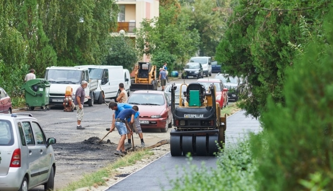 Október végére elkészül a körút, a Tiszavasvári felüljárót várhatóan jövőre újítják fel