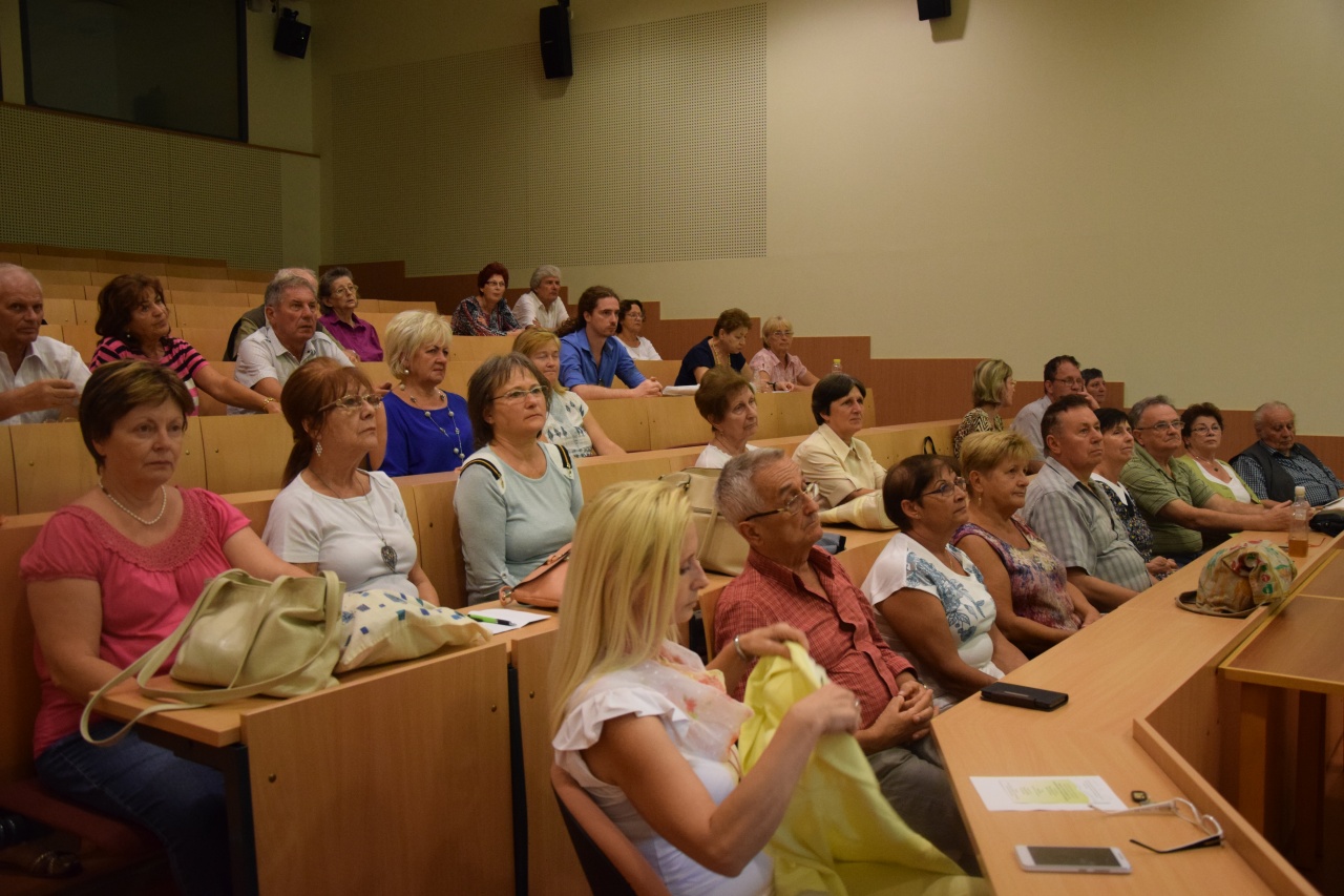 Erdély elvesztéséről tartott előadást Takács Péter a Helytörténeti esték program sorozatán