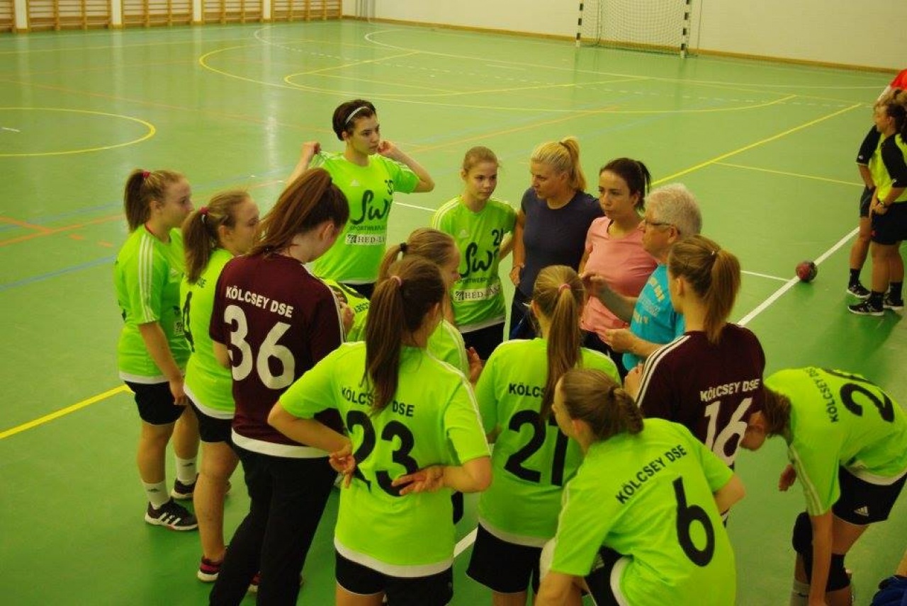 Rajt a bajnok otthonában - szoros meccsel kezdett a Kölcsey DSE