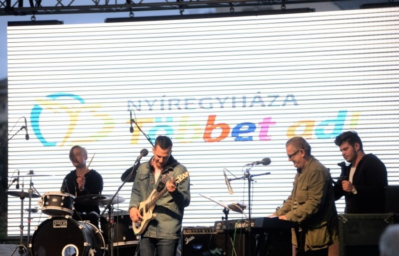 Közép-Európa egyetlen rida-rock zenekara, a Folkfusion Band is fellépett szombaton
