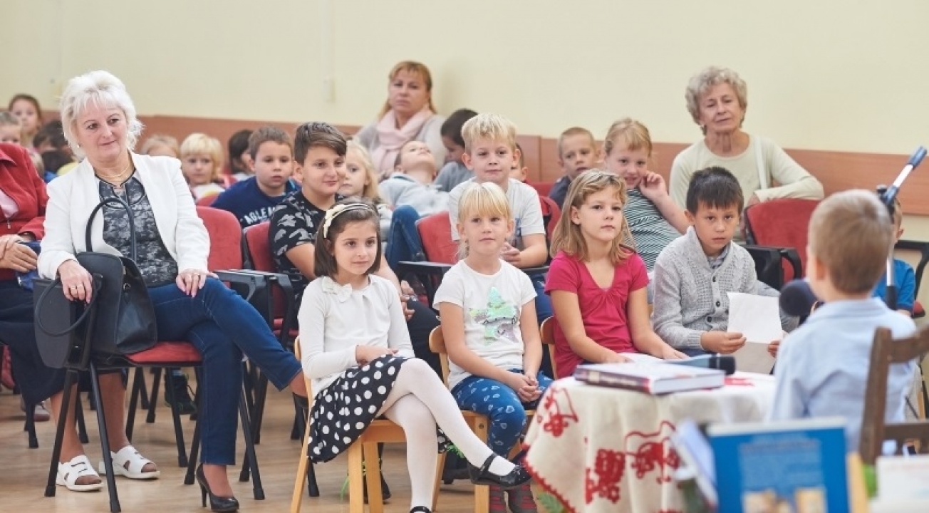 Mese a meséről – Mesemondó versenyt tartottak Nyíregyházán a Népmese Napján