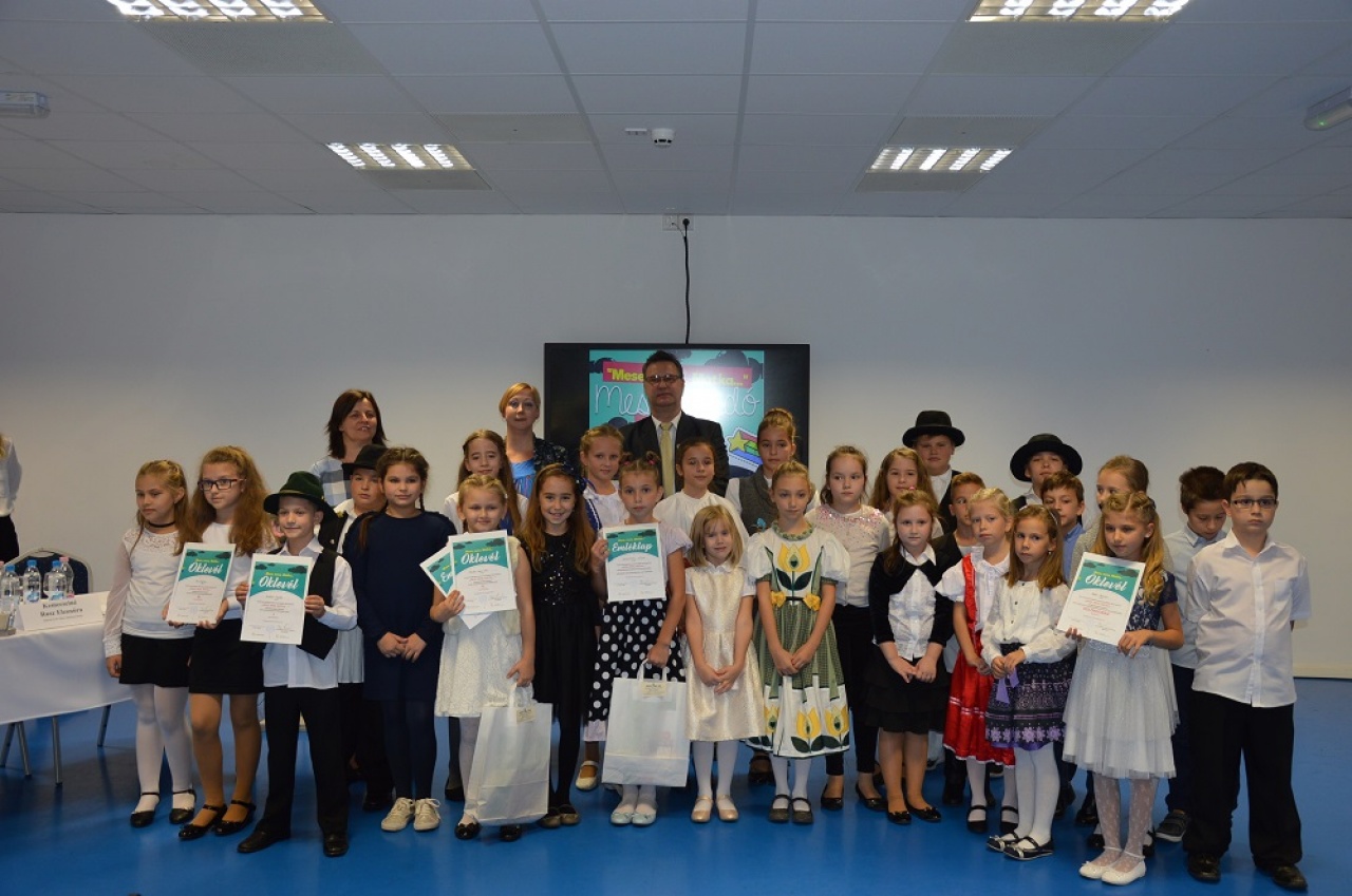 Mesemondó versenyt tartottak a Váci Mihály Kulturális Központban