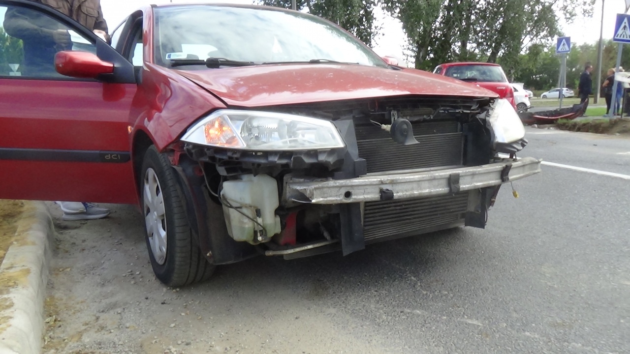 Hármas karambol történt vasárnap délután Örökösföldön