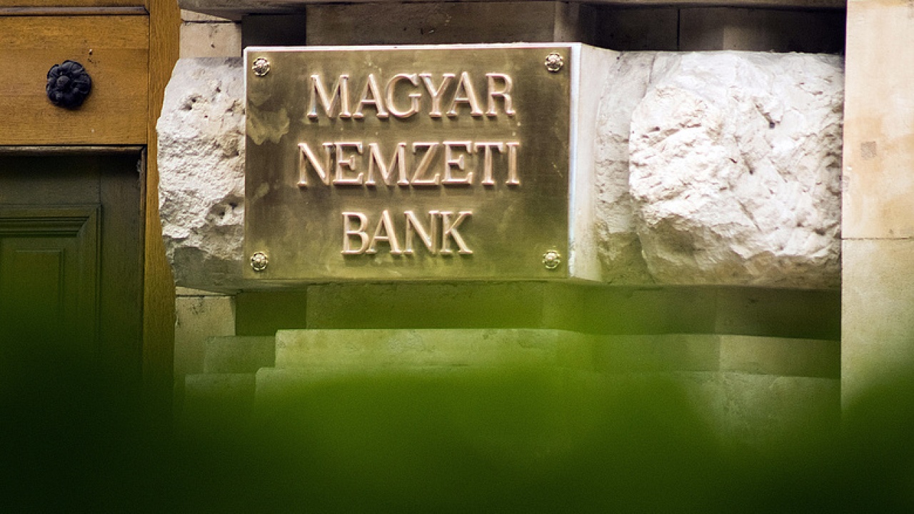 MNB – Októbertől szigorodtak az adósságfék szabályok 