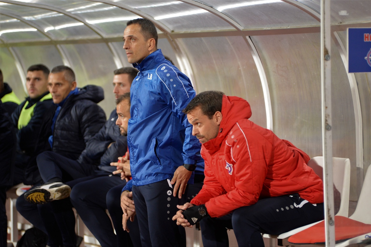 Távozik a vezetőedző - Bozsik Józseffel szerződést bontott a Szpari