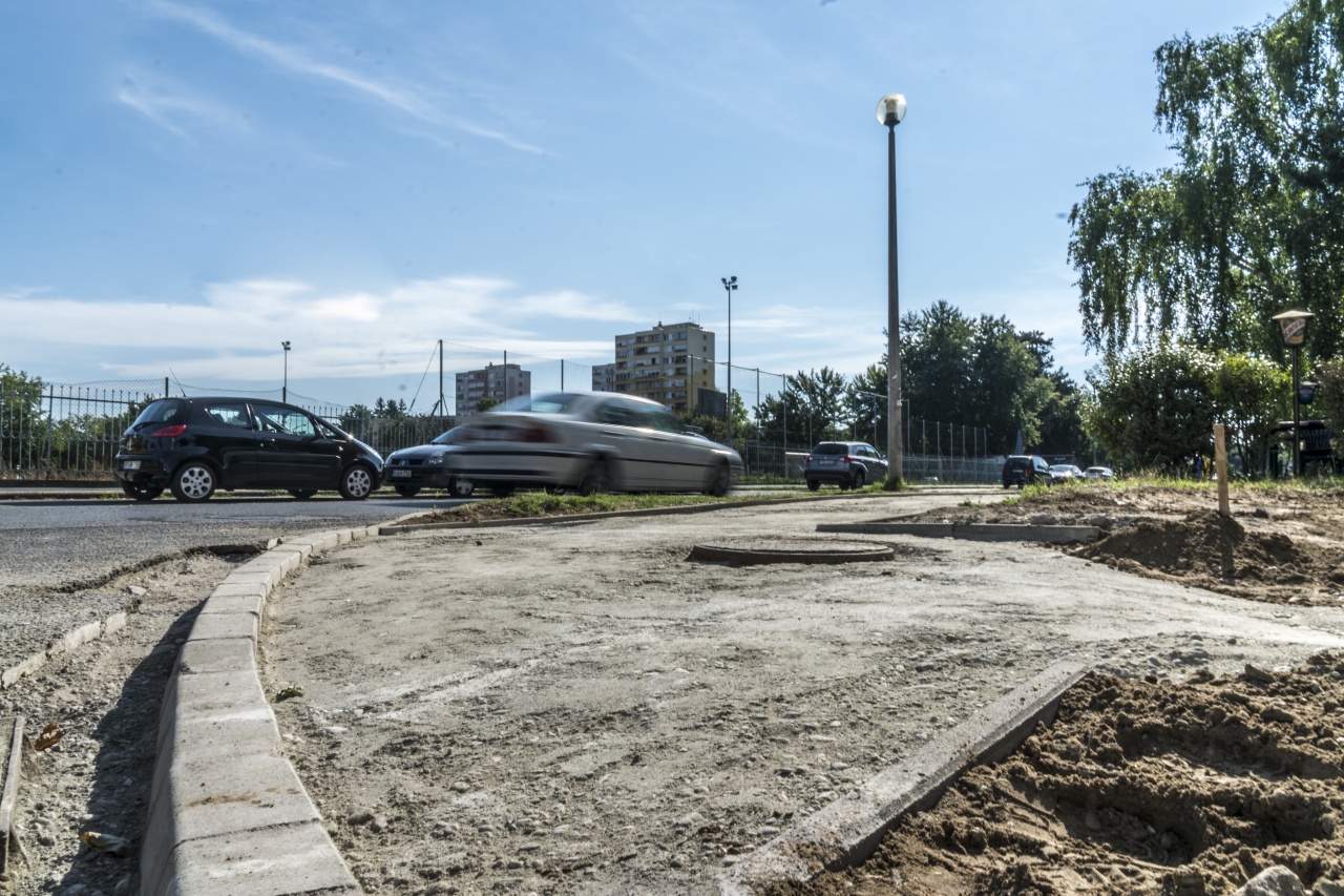 Ismét öttel kevesebb lett Nyíregyházán a földutak száma 