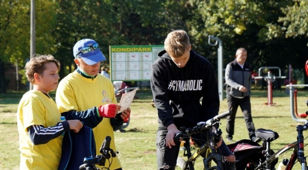 Mediball és nordic-walking bemutató is színesíti a bringás programokat a Jósavárosban