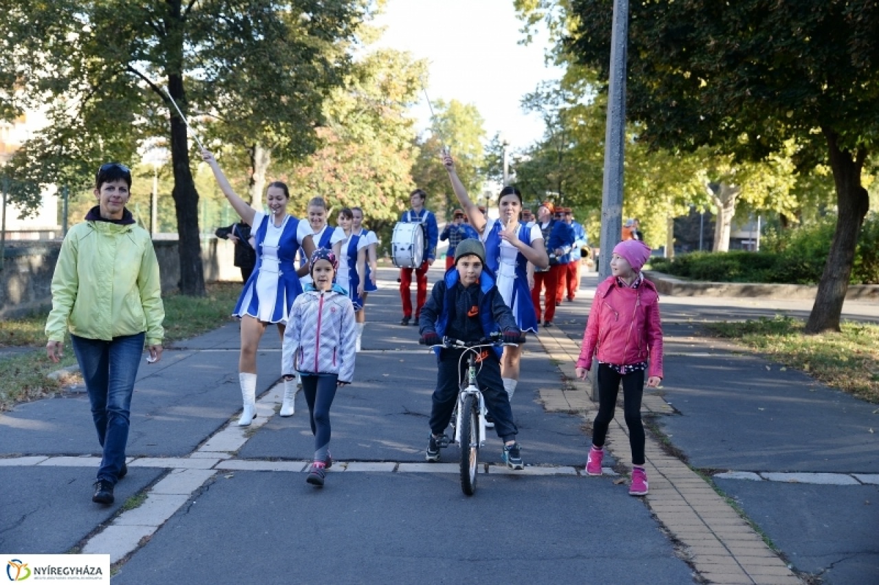 A Szabolcsi Koncert fúvósok reggeli ébresztőjével indultak a jósavárosi programok