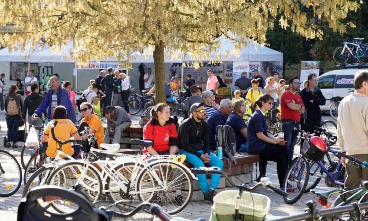 Bringaváros 7.1 – Több mint ezren szálltak biciklire hétvégén