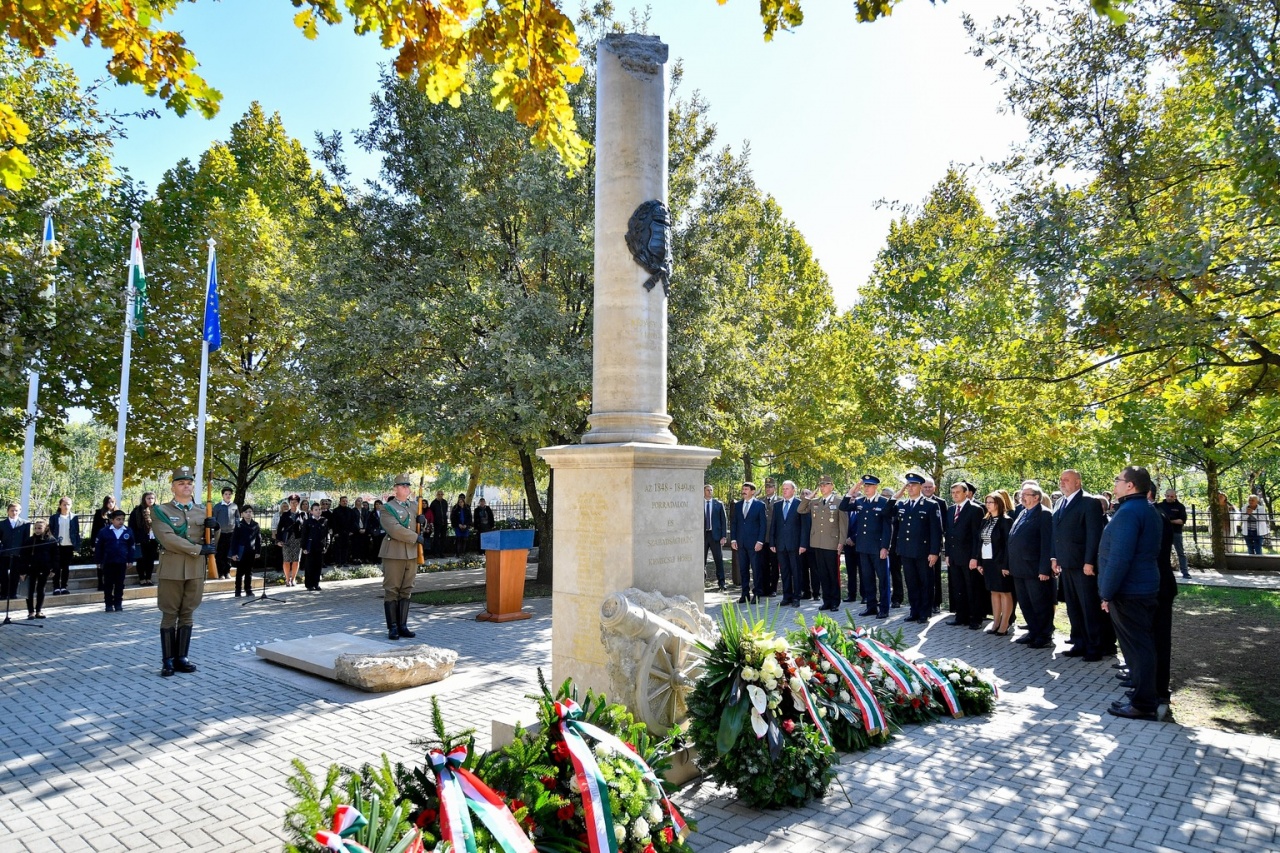 Áder János Kemecsén – „A hősökről meg kell emlékezni!”