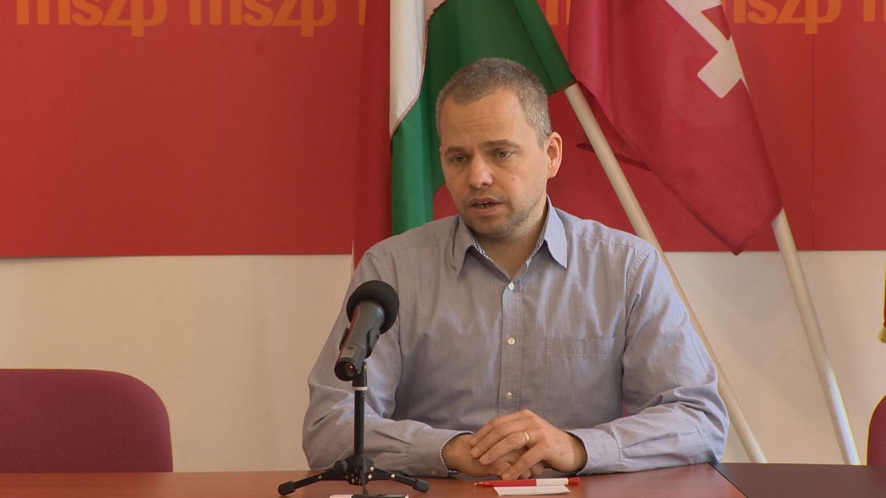 Szűkül az önkormányzatiság a szocialisták szerint