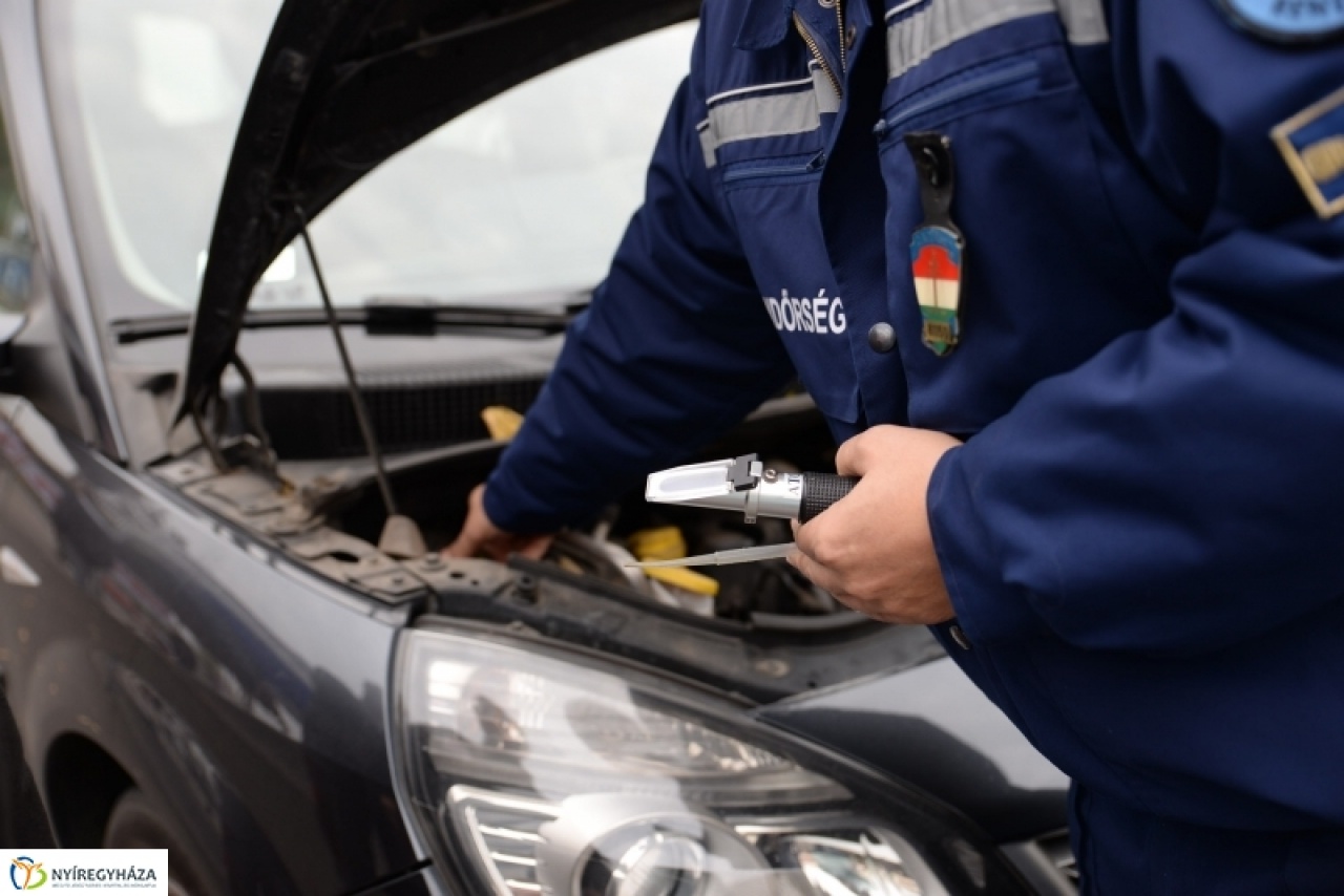 Segítették a járművezetők őszi-téli átállását 