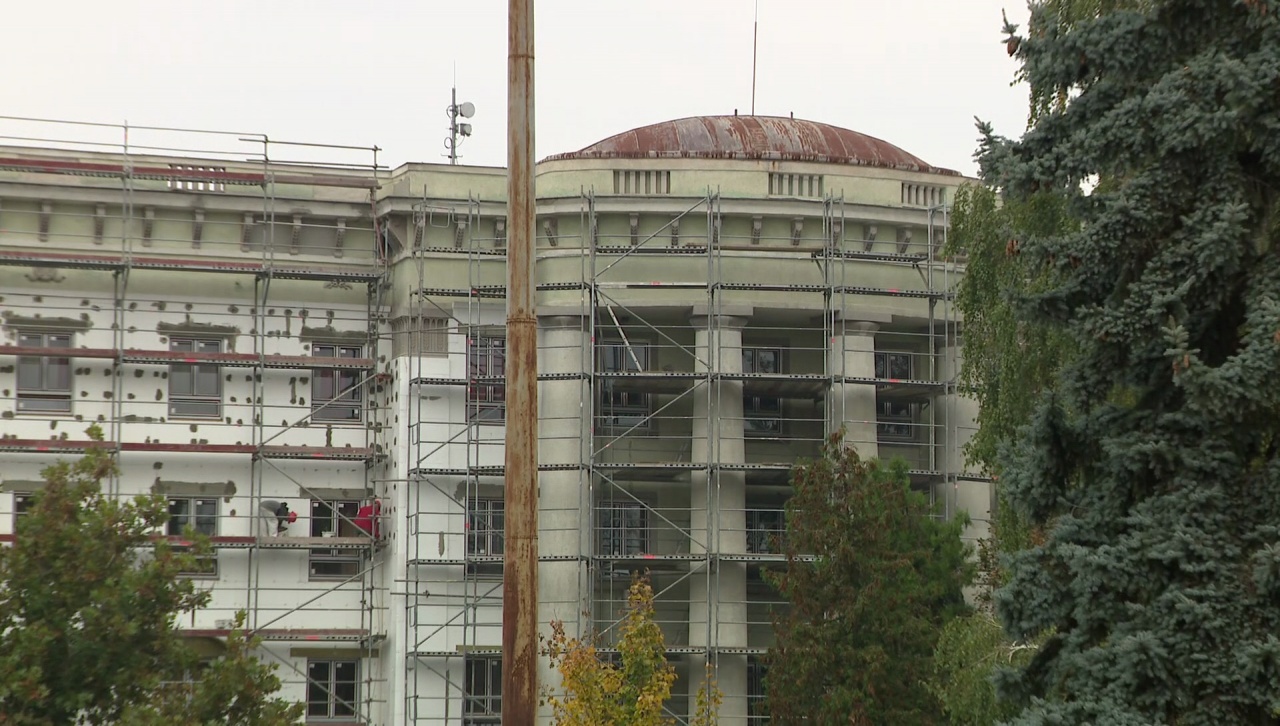 Még zöldebb lesz a zöld irodaház – December közepéig tartanak a munkálatok