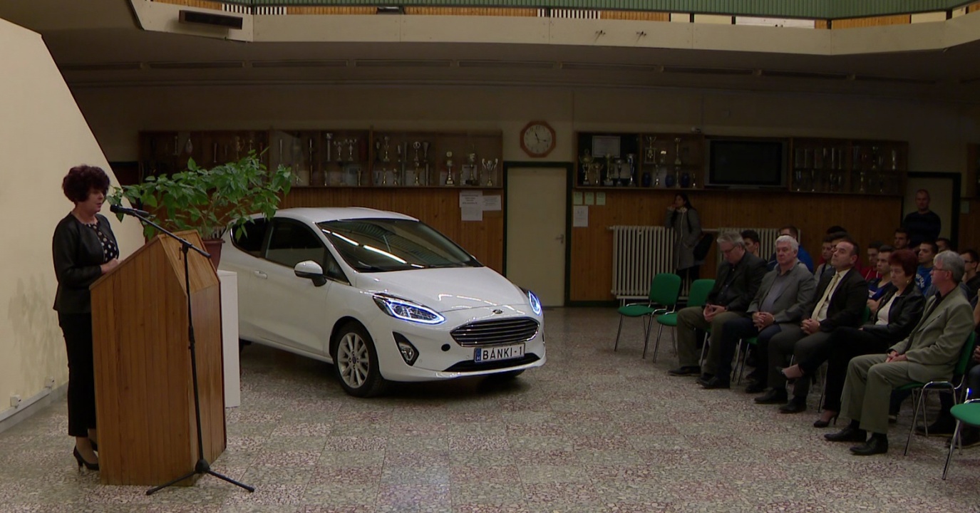 Ford Fiestát kapott a Bánki a Ford Karrierprogram keretében